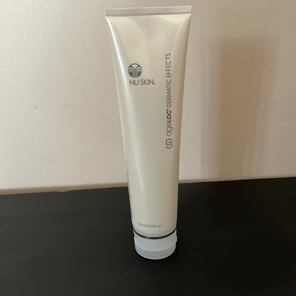 NuSkin (1) NEW/UNOPENED ageLOC Dermatic Effects Firming Cream